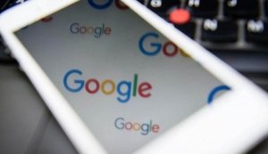 The logo for US technology company and search engine Google is displayed on screens in London on February 11, 2016. Britain's tax agency announced last month that Google would pay a £130 million (166 million euro, $187 million) tax settlement for 10 years' operations in Britain where it makes 11 percent of its global sales. Finance minister George Osborne hailed the agreement as a victory. But there was a barrage of criticism, including from within Prime Minister David Cameron's own Conservative Party as the announcement coincided with a key tax filing deadline for many Britons. / AFP / LEON NEAL (Photo credit should read LEON NEAL/AFP/Getty Images)